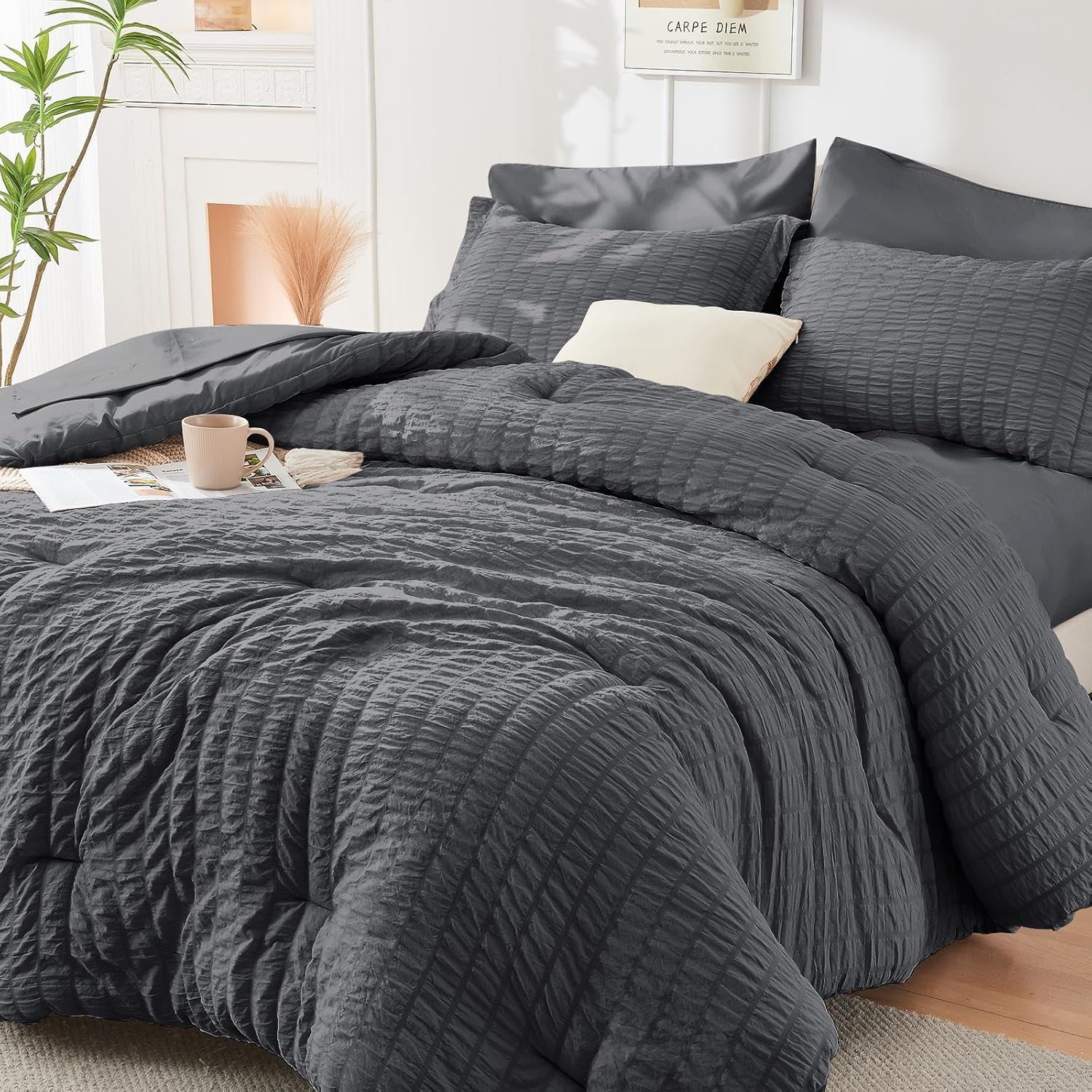 HYMOKEGE Queen Comforter Set Seersucker 7 Pieces, All Season Luxury Bed in a Bag for Bedroom, Bedding Set with Comforters, Sheets, Pillowcases & Shams, Dark Grey