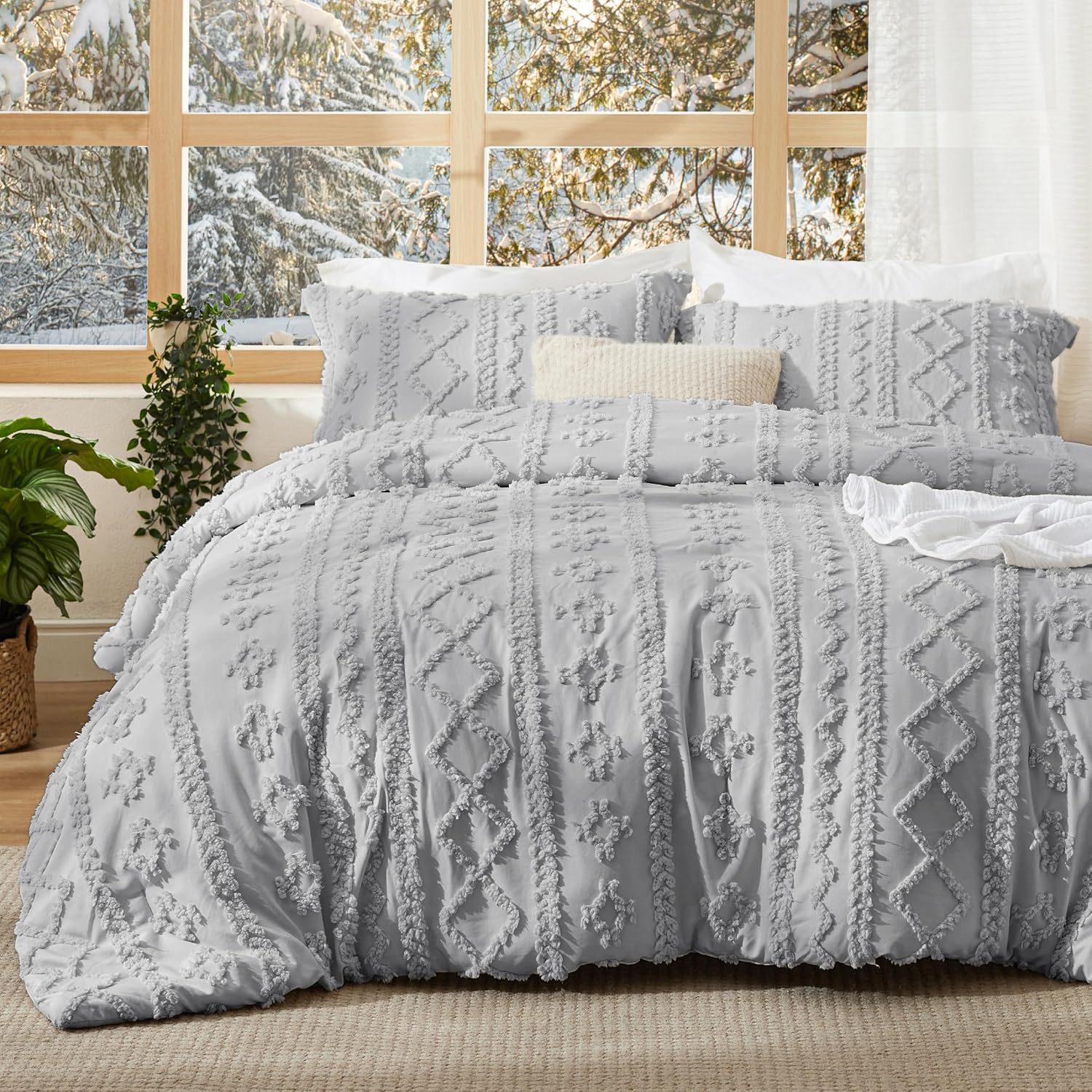 Bedsure Tufted Boho Comforter Set Queen Size - Dark Grey Boho Bed Set, GentleSoft™ 3 Pieces Farmhouse Shabby Chic Embroidery Bedding, Gifts for Woman, Soft Jacquard Queen Comforter for All Seasons